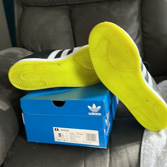 COPY - Limited Superstar size 8.5 M Adidas - Picture 7 of 11